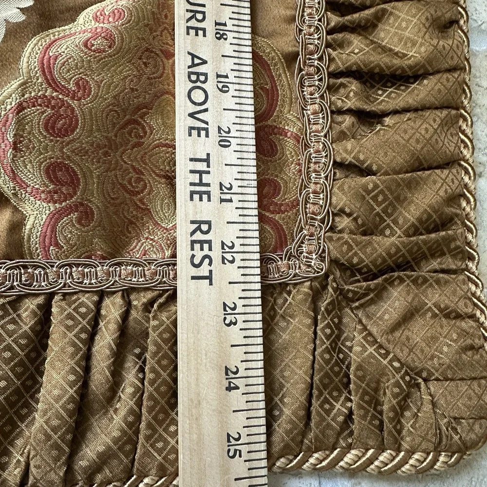 Croscill button measurement buttons